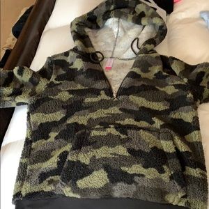 Camo fleece sweatshirt